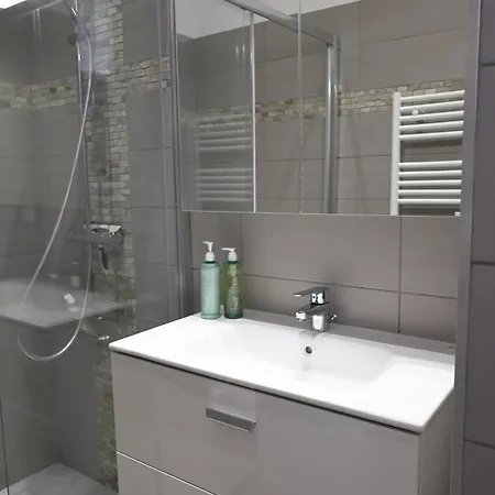 Lägenhet Confort Et Serenite, 2 Chambres, Piscine, *