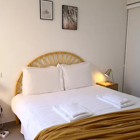 Confort Et Serenite, 2 Chambres, Piscine, Lägenhet