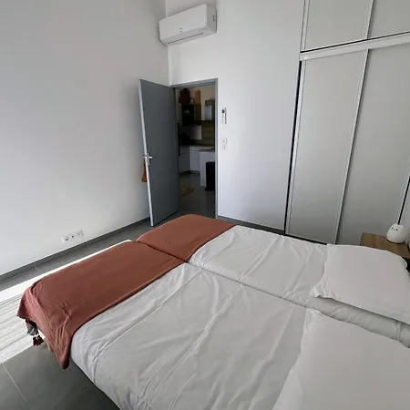 Bel Avec Piscine En Bord De Apartmán