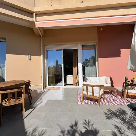 Bel Avec Piscine En Bord De Lejlighed *